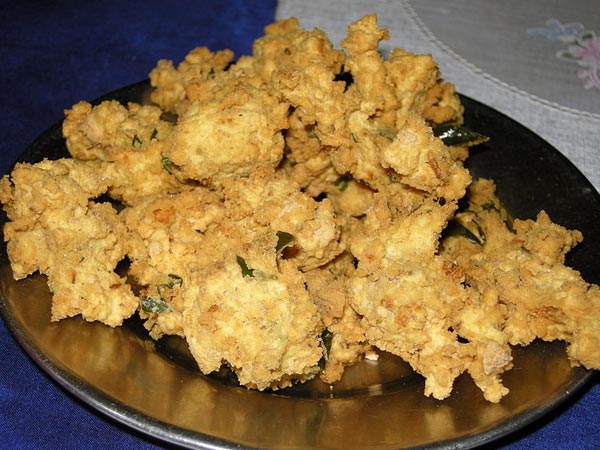 crispy maida pakoda 