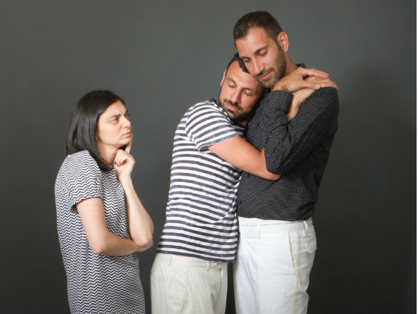 signs tell he is gay 