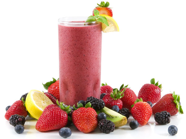 yogurt berries smoothie 