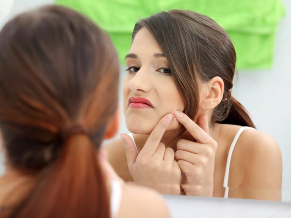 அழகைக் கூட்டும் பலாப்பழ ஃபேஸ் பேக்குகள்!!! 03-1372843720-2-acne