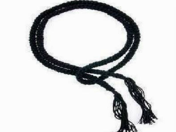 கருப்பு கயிறு 