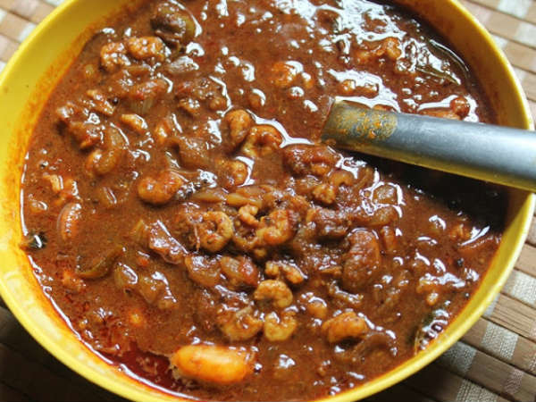 Simple Chettinad Prawn Kuzhambu Recipe