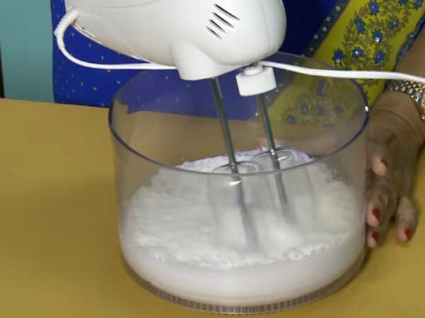 mouth watering black forest cake-recipe for New year and Christmas