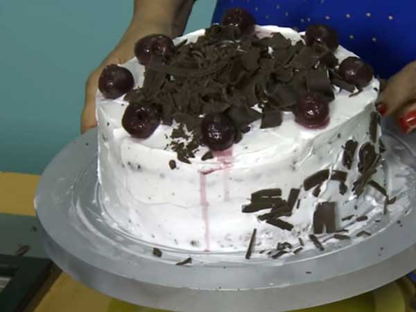 mouth watering black forest cake-recipe for New year and Christmas