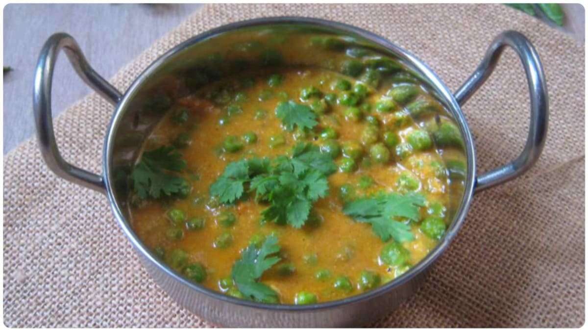 ஹோட்டல் ஸ்டைல் பச்சை பட்டாணி கிரேவி Hotel Style Green Peas Gravy