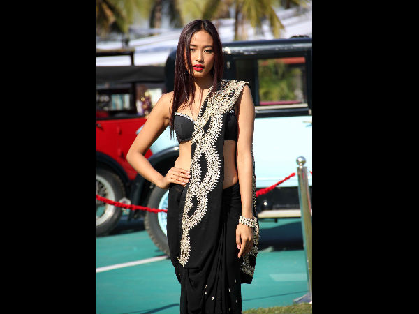 கருப்பு உடையில் அழகி