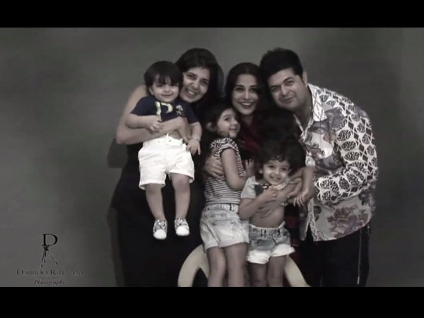 தபூ ரத்னானியின் குடும்பத்துடன் வித்யா பாலன்