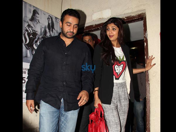 ஆச்சரிய பார்வையில் ஷில்பா ஷெட்டி