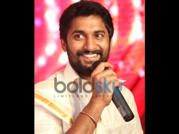 பட்டு வேஷ்டி சட்டையில் நடிகர் நானி