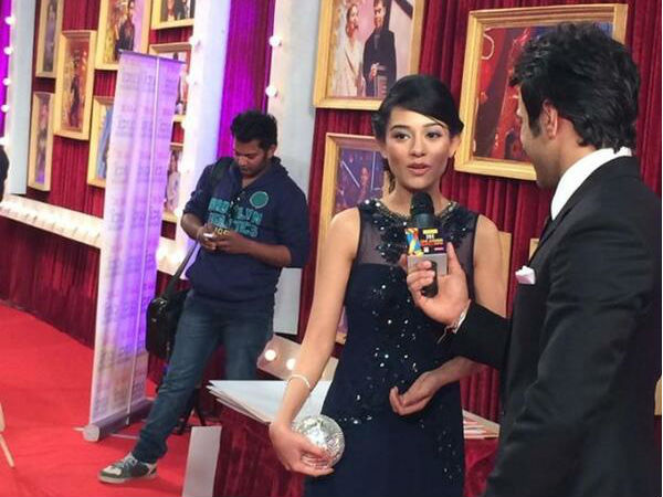 ஜீ விழாவில் அம்ரிதா ராவ்