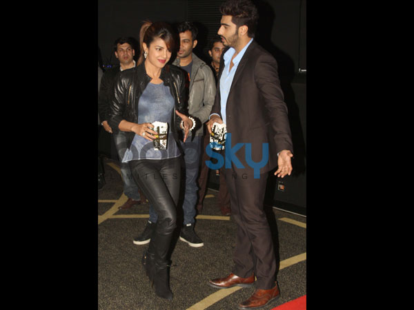 'குண்டே' படத்தினை விளம்பரப்படுத்த ஸ்டைலாக வந்த பிரியங்கா