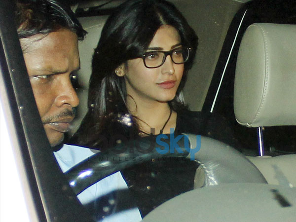 'குண்டே' படத்தின் சிறப்பு காட்சியில் ஸ்ருதிஹாசன்