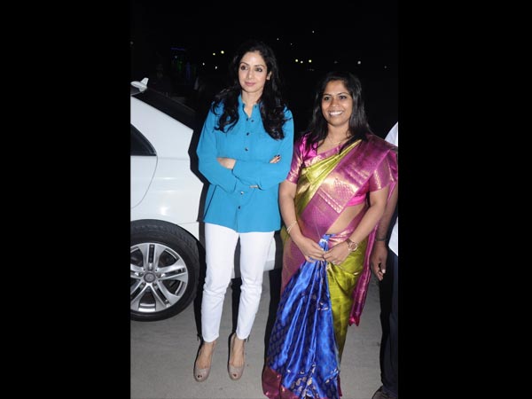 சத்தியபாமா பல்கலைகழகத்திற்கு வந்த ஸ்ரீதேவி