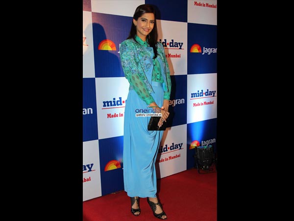 மிட்டே தொடக்க விழாவில் சோனம் கபூர்