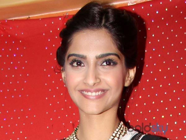 சோனம் கபூரின் மேக் அப்