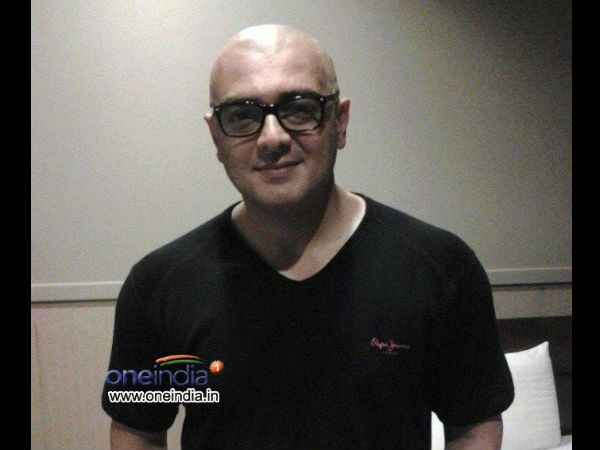 நடிகர் அஜித்தின் சில சிறப்பான தோற்றங்கள்!