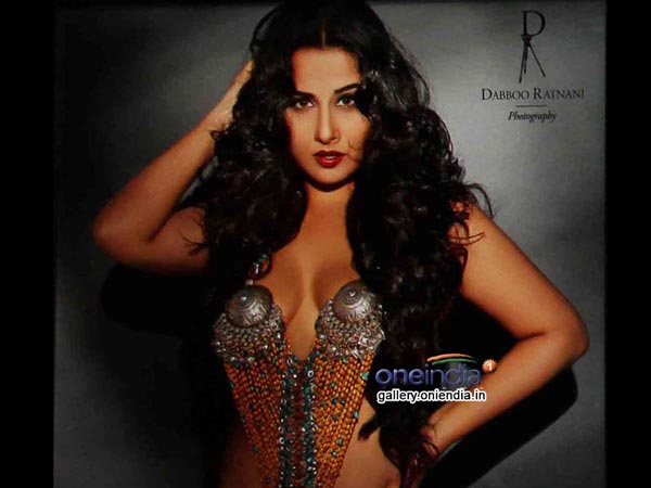 நடிகை வித்யா பாலனின் வித்தியாசமான லுக்ஸ்!!! 