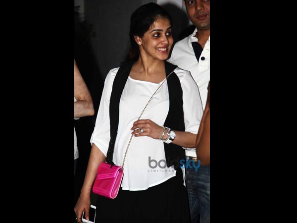 ஜெனிலியாவின் மேக்கப்