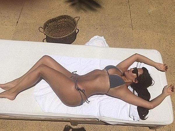 க்ரே நிற பிகினி 