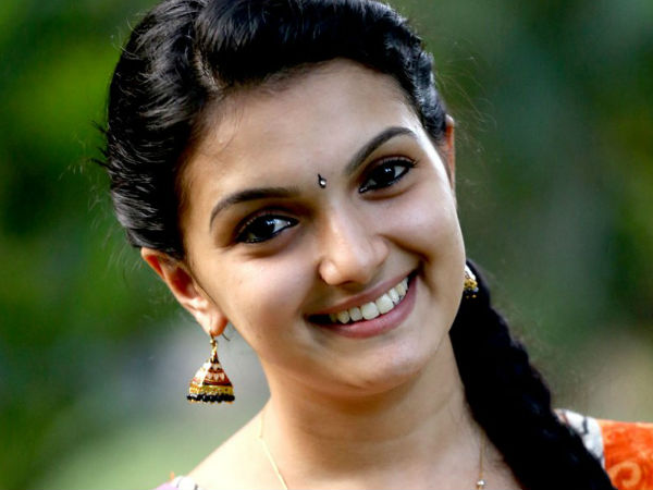இயல்பாக பழகுதல்