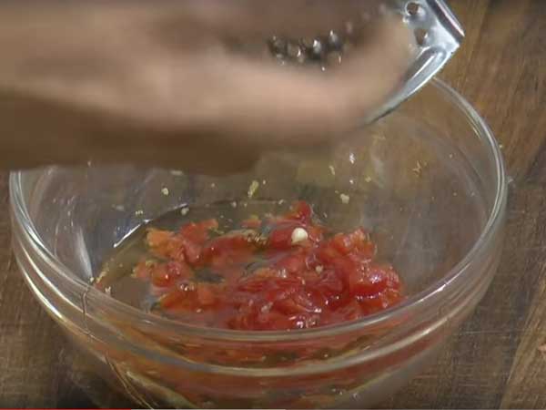 அலங்கரிக்க செய்ய வேண்டிய செய்முறை :