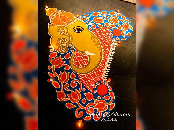 கடவுள் உருவ ரங்கோலி