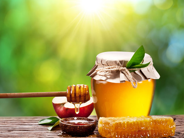 தேன் மற்றும் டீ-ட்ரீ ஆயில்