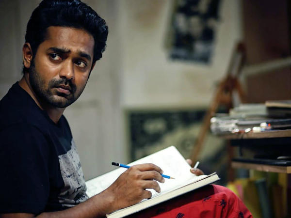 வினோத் வீட்டிலும் :