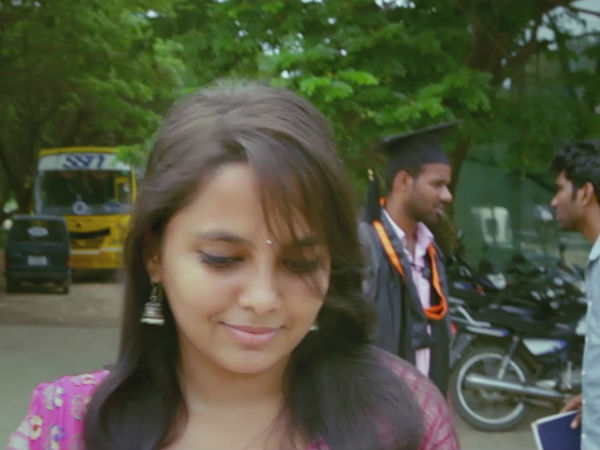 கல்லூரி வாசல்...
