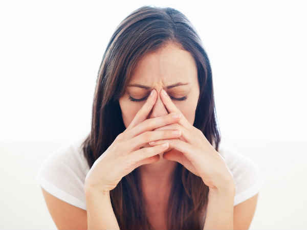 1. உலர் கண் நோய்க்குறி (Dry Eye Syndrome )