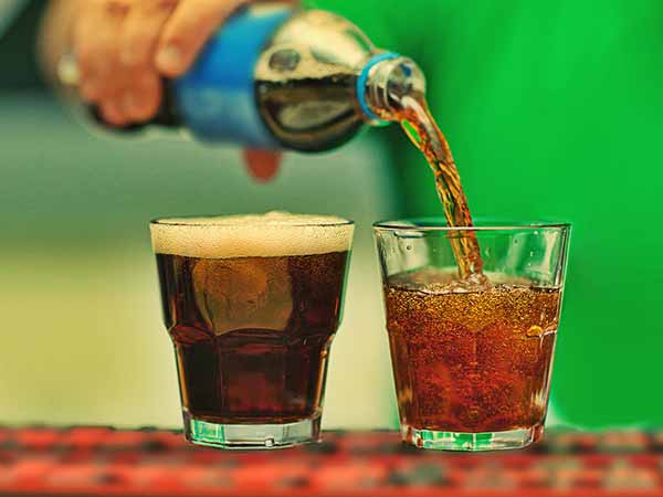 செயற்கை பானங்கள் வெள்ளை தருமா..?