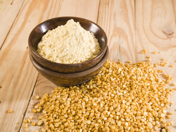 புதினா இலை, கடலை மாவு மற்றும் மஞ்சள்