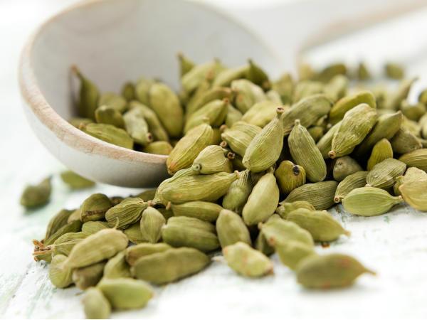 ஏலக்காய் மற்றும் சீரகம்
