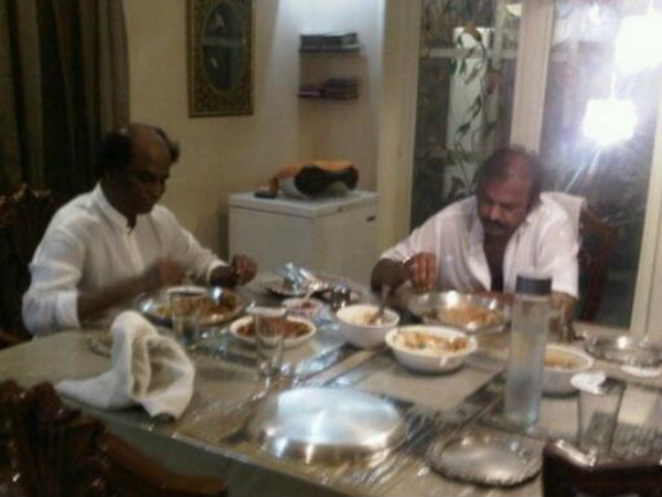 இதையெல்லாம் சாப்பிட மாட்டாராம்..!