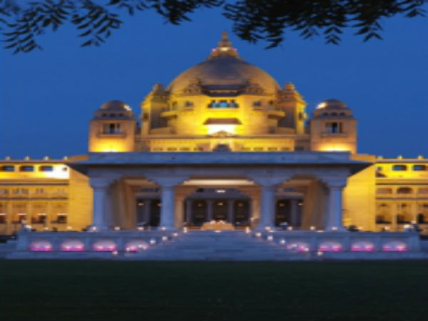 தங்க மாளிகை