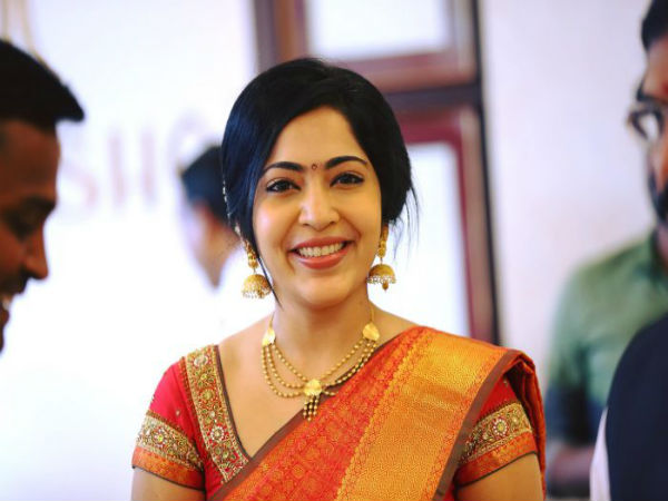 சீரியல்களில்