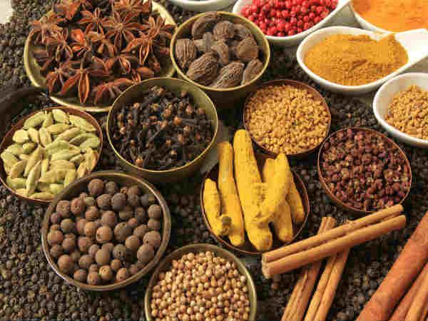 அதிக மசாலாப் பொருட்களை சேர்த்து கொள்ளுங்கள்