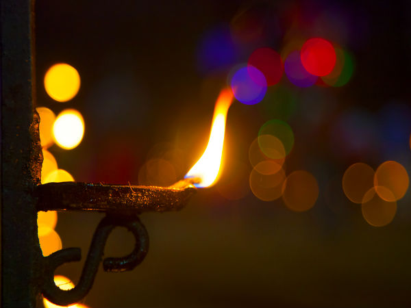 விளக்கேற்றுதல்