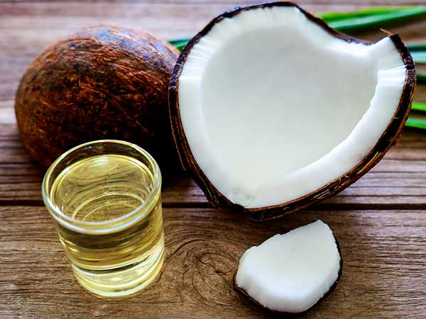 தேங்காய் எண்ணெய் மற்றும் மிளகாய்