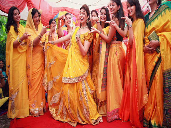 நிச்சயிக்கப்பட்ட திருமணம்