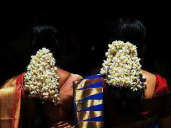 தலையில் பூ