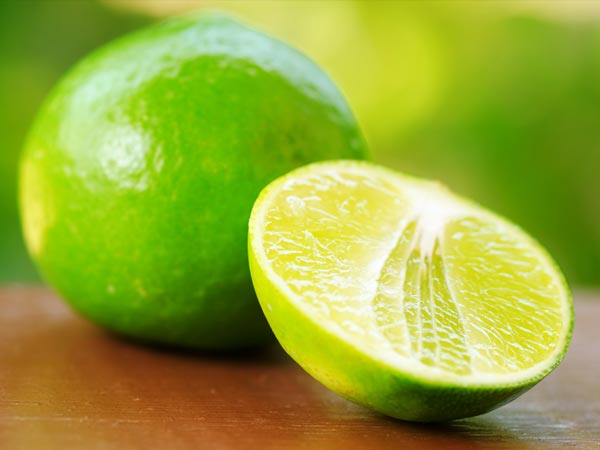 எலுமிச்சை மற்றும் பன்னீர்