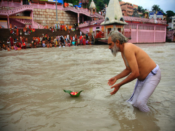 மந்திர ஸ்நானம்