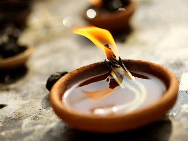 இரண்டு திரிகள்