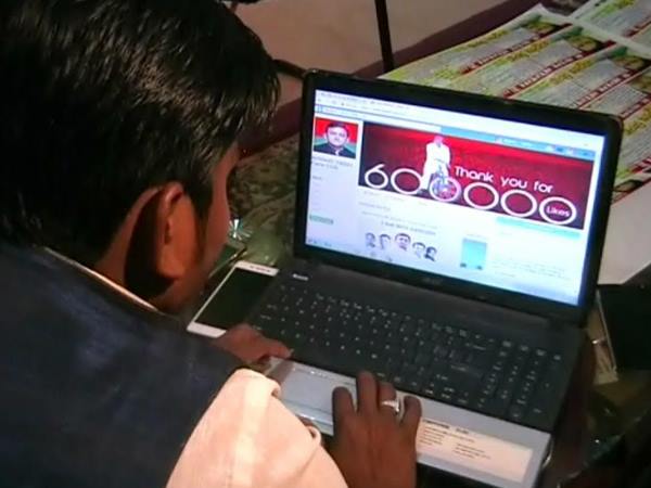 ஸ்பாண்டிலிடிஸ் வருவதற்கான வேறு சில காரணிகள்: