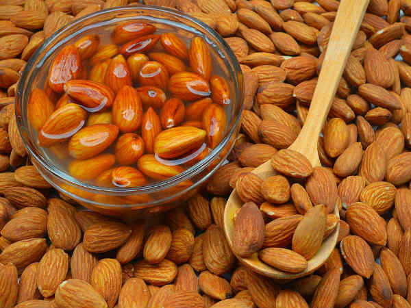 பாதாம் குங்குமப்பூ மில்க் ஷேக் ரெசிபி
