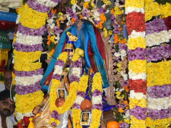 தம்பதியாக தரிசனம்