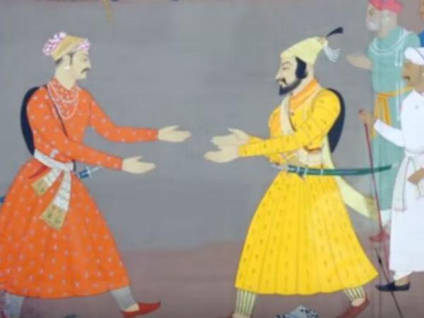 ஒளரங்கசீப்பிற்கு உதவி