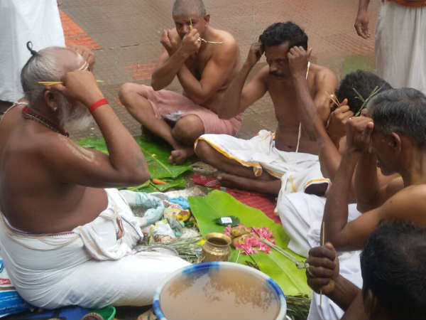 தர்ப்பணம் எப்படி கொடுப்பது