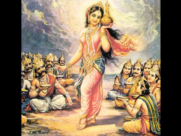 பிட்சாடனர் மோகினி அழகில் மயக்கம்